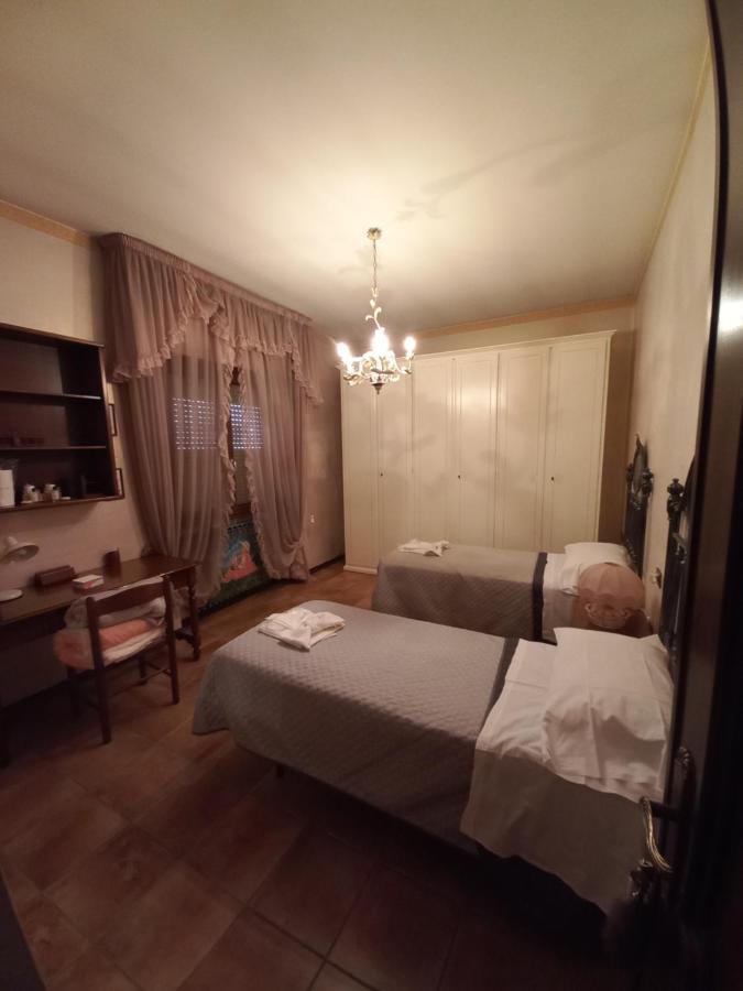 Casa Guerrino Bed & Breakfast LʼAquila Eksteriør bilde